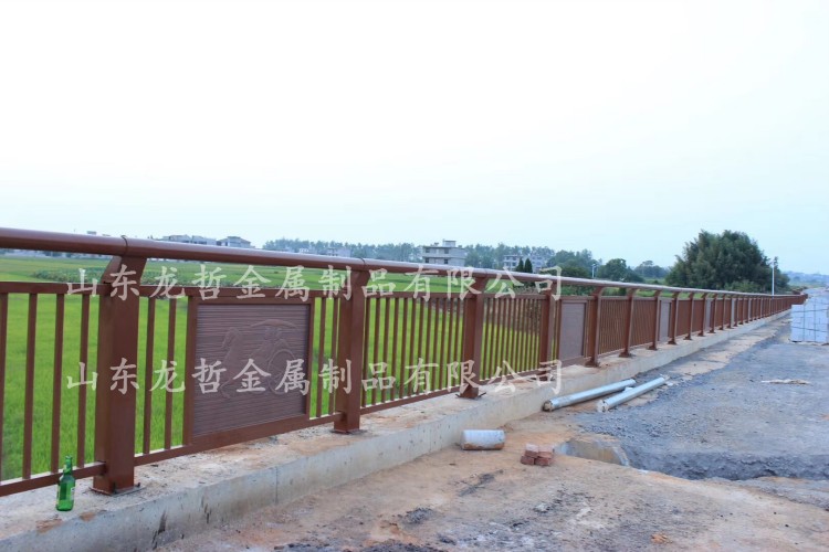 南昌?；韬虼蟮缞A護欄工程案例
